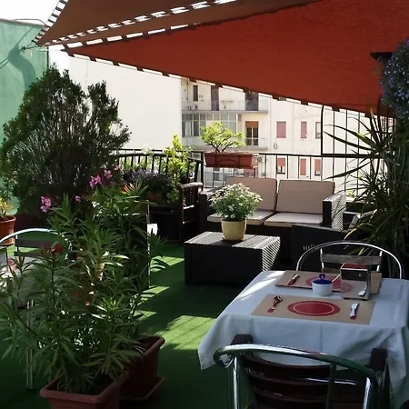 Sky Sleeping Bed & Breakfast 3*